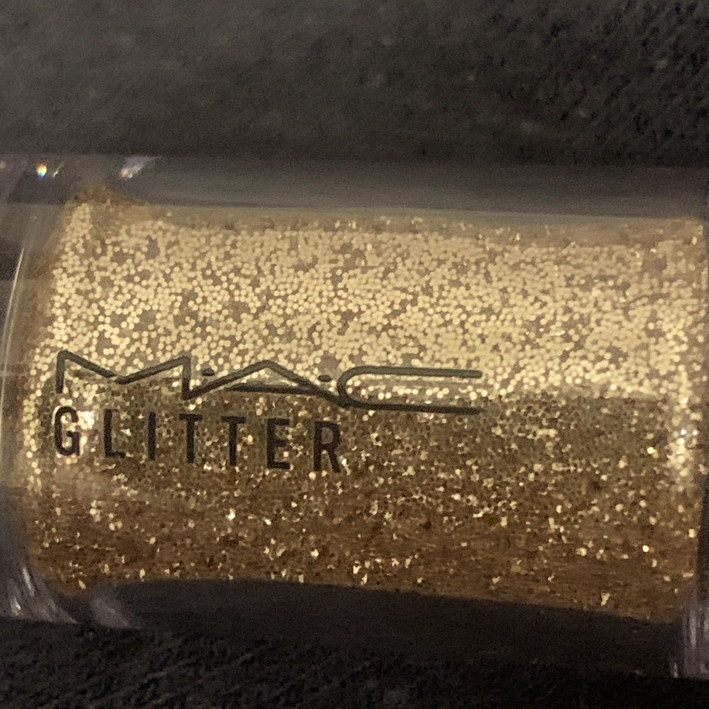 MAC Cosmetics Gold Glitter